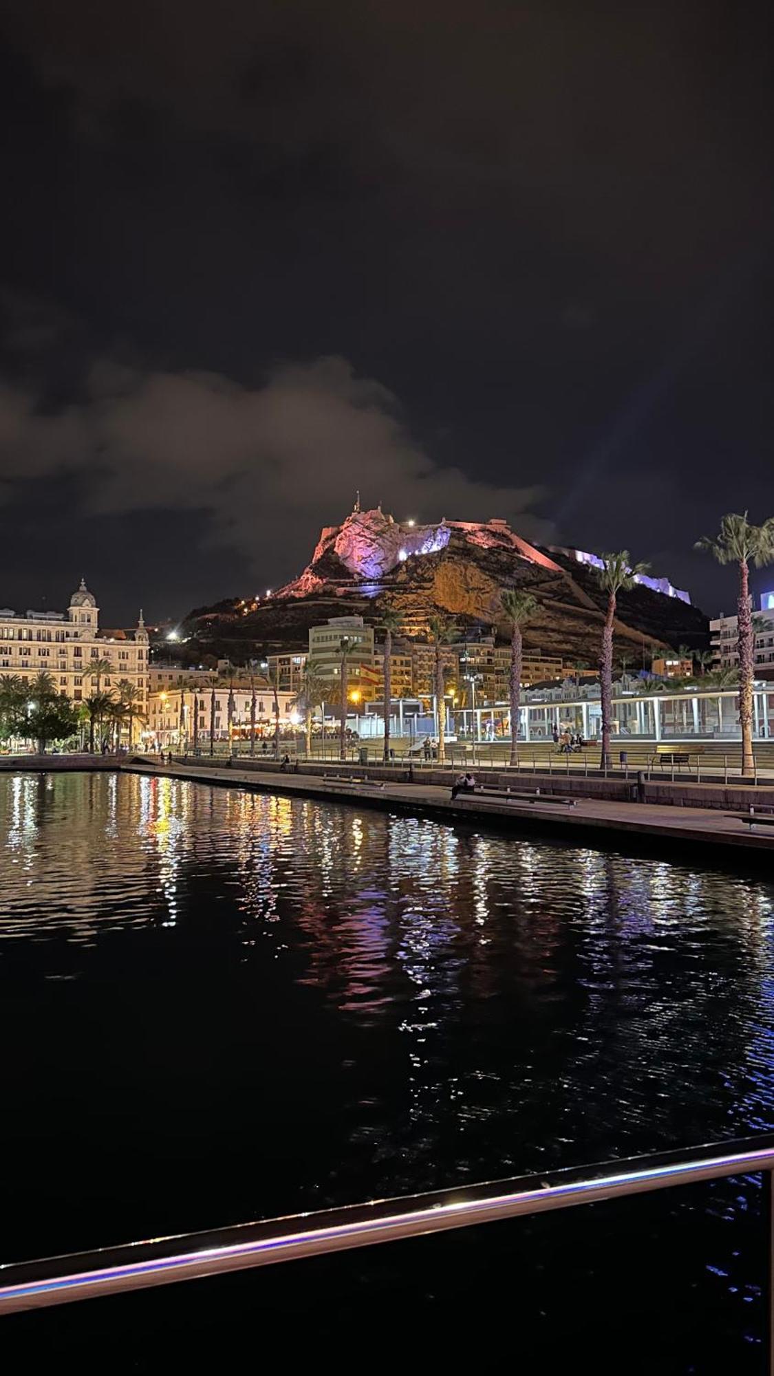 Alicante Postiguet Studios Екстериор снимка
