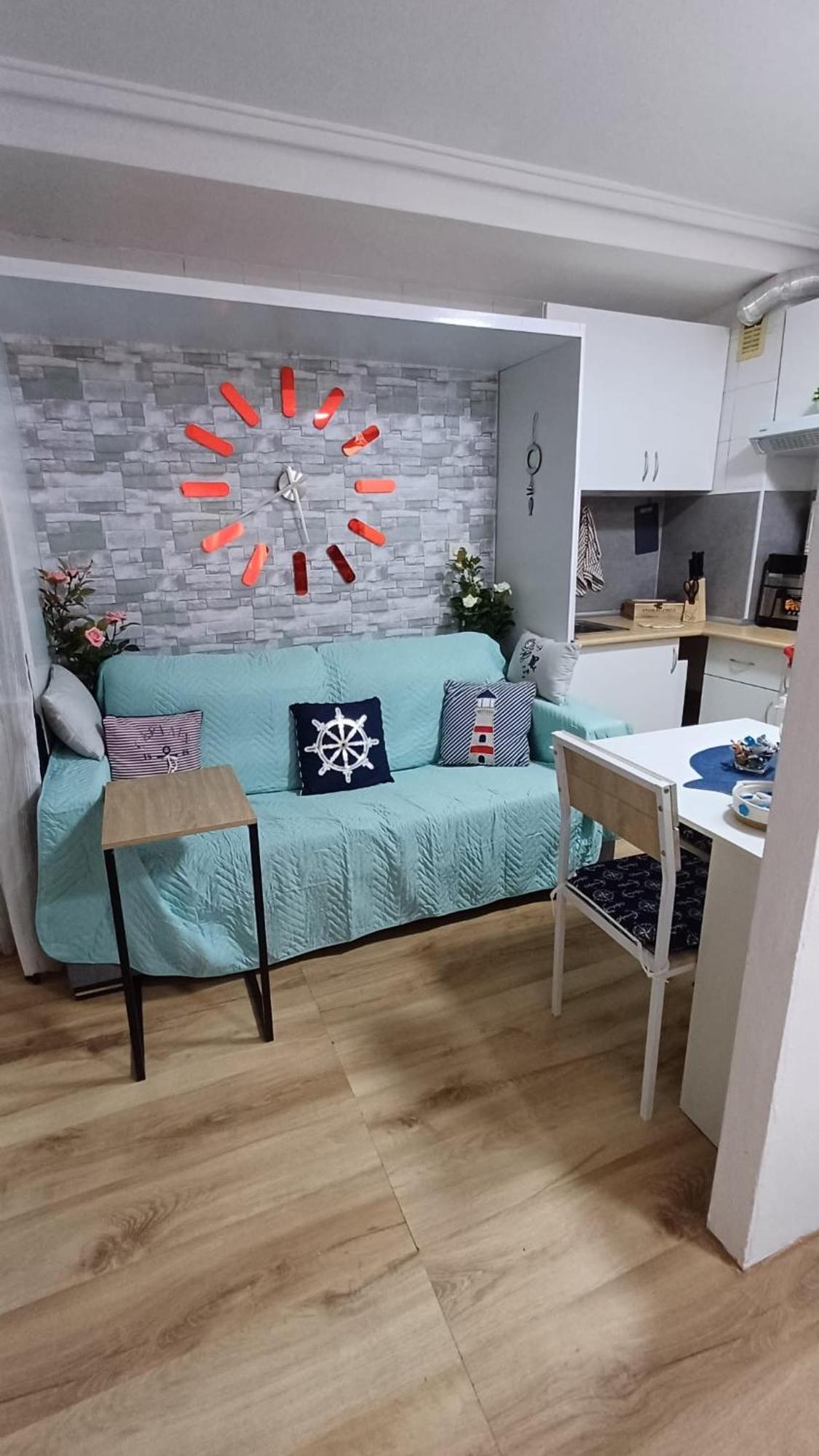 Alicante Postiguet Studios Екстериор снимка