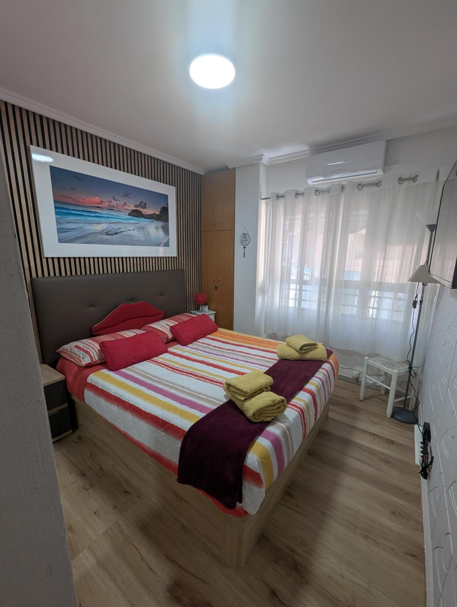Alicante Postiguet Studios Екстериор снимка
